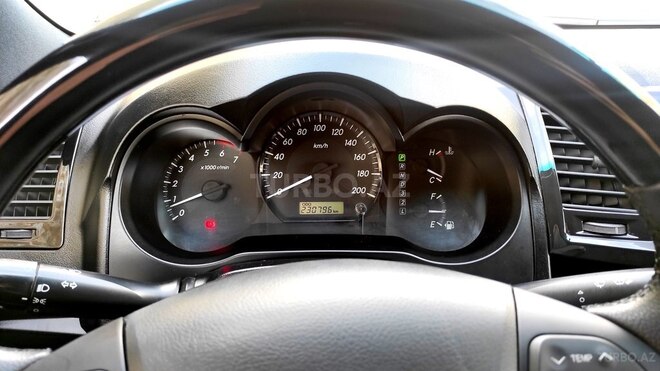 Toyota Hilux 2012, 230,800 km - 2.7 л - Bakı