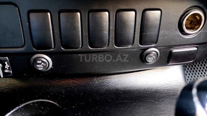 Toyota Hilux 2012, 230,800 km - 2.7 л - Bakı