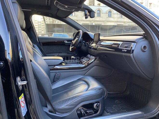Audi A8 2015, 92,500 km - 4.0 l - Bakı
