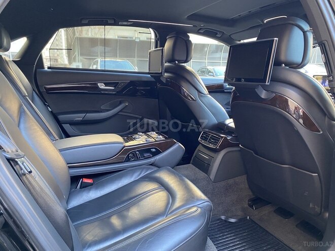 Audi A8 2015, 92,500 km - 4.0 l - Bakı