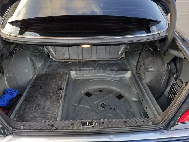Mercedes E 230 1997, 276,000 km - 2.3 l - Bakı