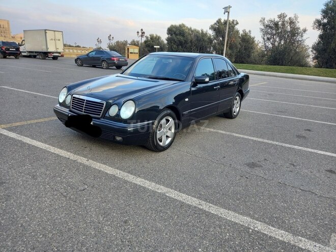 Mercedes E 230 1997, 276,000 km - 2.3 l - Bakı