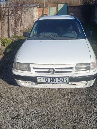 Opel Astra 1992, 319,824 km - 1.6 l - Göyçay