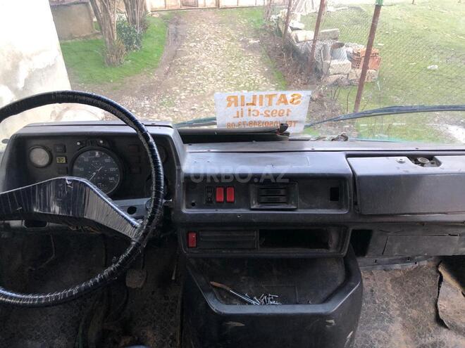 Mercedes 208 D 1992, 150,000 km - 2.5 l - Masallı