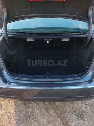 Mercedes E 220 2011, 204,000 km - 2.2 l - Bakı