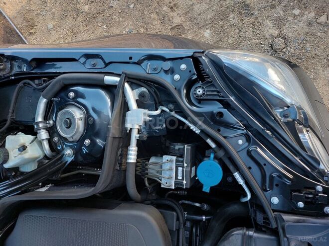 Mercedes E 220 2011, 204,000 km - 2.2 l - Bakı