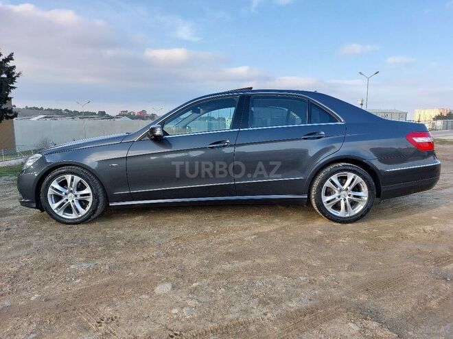 Mercedes E 220 2011, 204,000 km - 2.2 l - Bakı