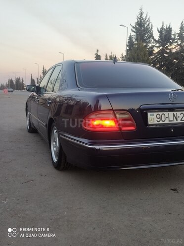 Mercedes E 240 2000, 382,247 km - 2.4 l - Sabirabad