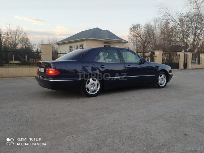 Mercedes E 240 2000, 382,247 km - 2.4 l - Sabirabad