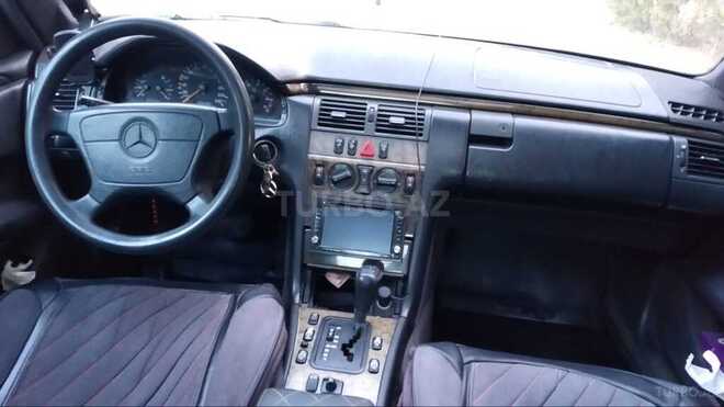 Mercedes E 200 1997, 235,689 km - 2.0 l - Sumqayıt