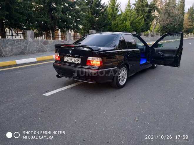 BMW 318 1992, 150,000 km - 1.8 л - Zaqatala