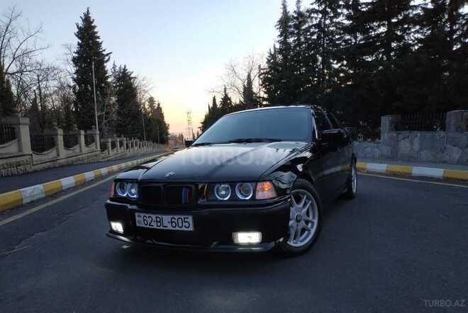 BMW 318 1992, 150,000 km - 1.8 л - Zaqatala