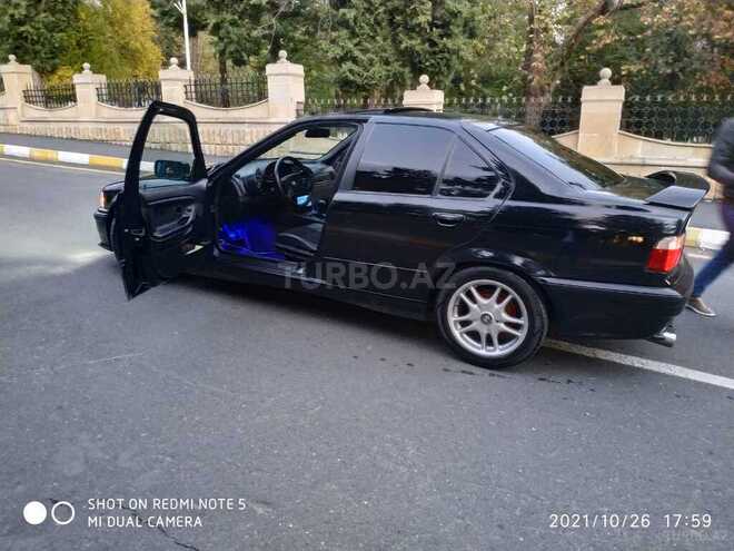 BMW 318 1992, 150,000 km - 1.8 л - Zaqatala