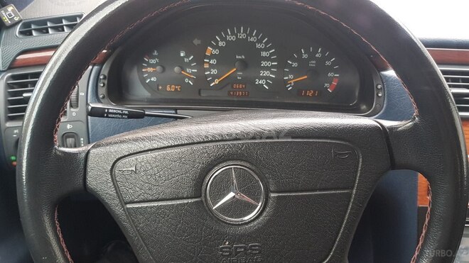 Mercedes E 200 1996, 413,000 km - 2.0 l - Bakı