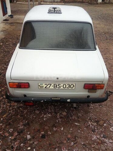 LADA (VAZ) 21011 1978, 60,752 km - 1.5 л - Salyan