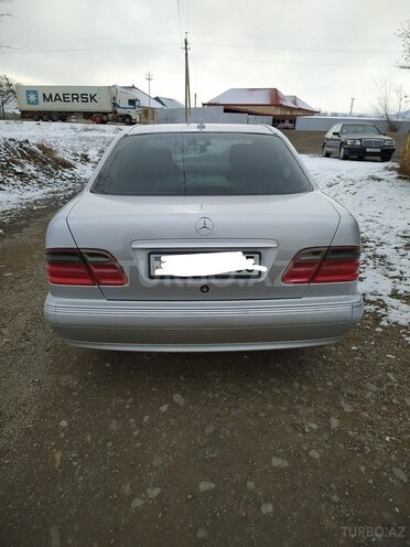 Mercedes E 240 1999, 209,250 km - 2.4 l - Şəmkir