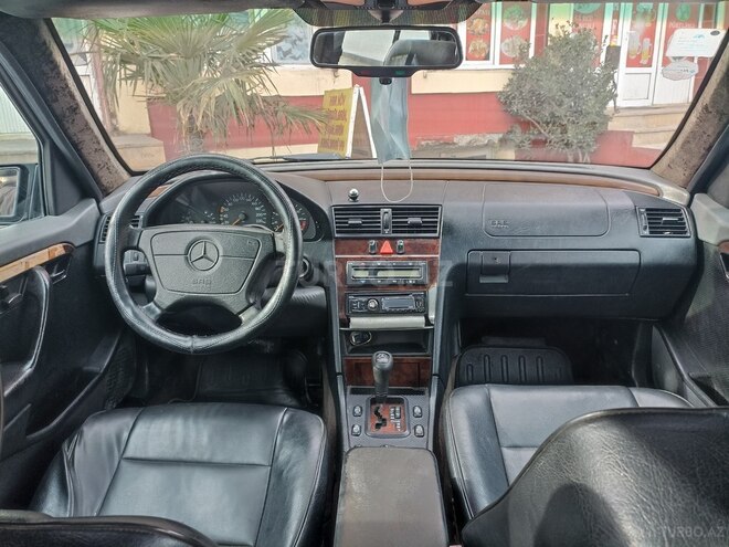 Mercedes C 230 1997, 355,000 km - 2.3 l - Bakı