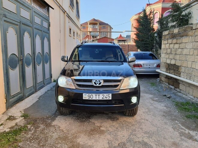 Toyota Fortuner 2005, 323,000 km - 4.0 l - Bakı
