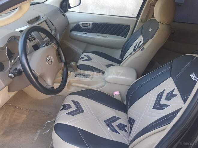 Toyota Fortuner 2005, 323,000 km - 4.0 l - Bakı