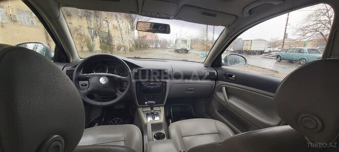 Volkswagen Passat 2004, 265,000 km - 1.8 l - Sumqayıt