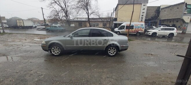 Volkswagen Passat 2004, 265,000 km - 1.8 l - Sumqayıt