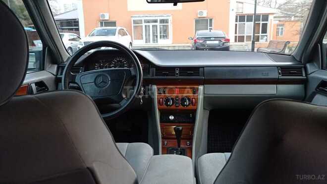 Mercedes E 220 1994, 350,600 km - 2.2 l - Sumqayıt