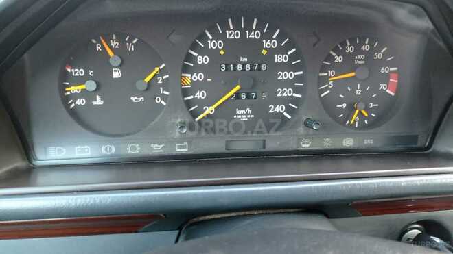 Mercedes E 220 1994, 350,600 km - 2.2 l - Sumqayıt