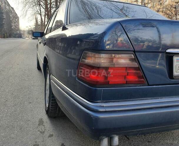 Mercedes E 250 1994, 280,000 km - 2.5 l - Bakı