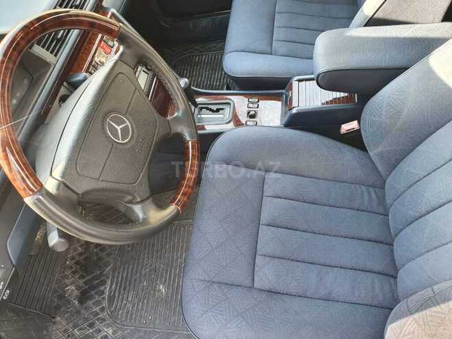 Mercedes E 250 1994, 280,000 km - 2.5 l - Bakı