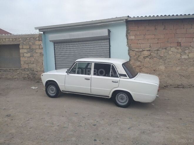 LADA (VAZ) 21011 1982, 120,000 km - 1.5 l - Gəncə