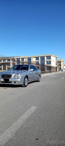 Mercedes E 220 2000, 284,000 km - 2.2 л - Bakı