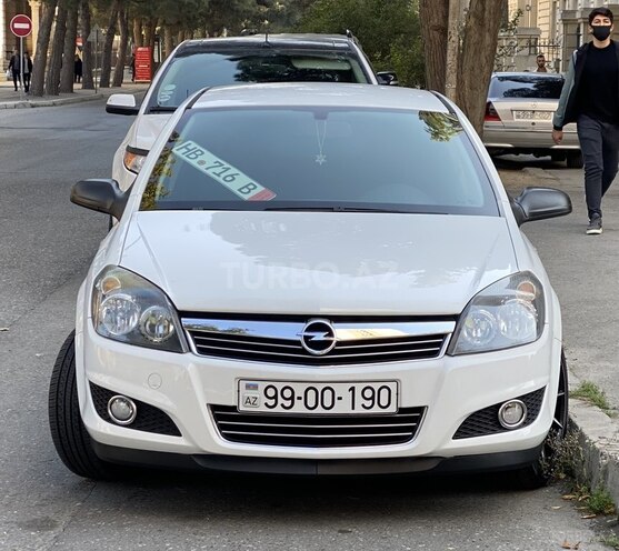 Opel Astra 2009, 240,000 km - 1.4 л - Bakı