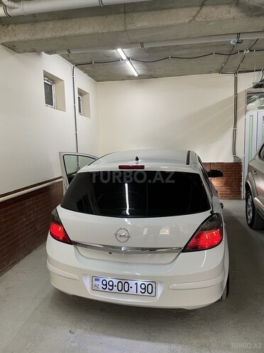 Opel Astra 2009, 240,000 km - 1.4 л - Bakı