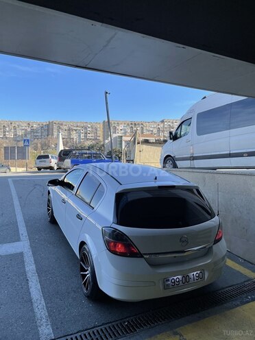 Opel Astra 2009, 240,000 km - 1.4 л - Bakı