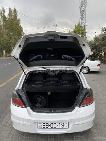 Opel Astra 2009, 240,000 km - 1.4 л - Bakı