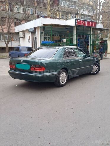 Mercedes E 280 2000, 368,000 km - 2.8 l - Mingəçevir