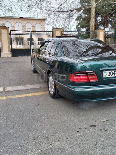 Mercedes E 280 2000, 368,000 km - 2.8 l - Mingəçevir
