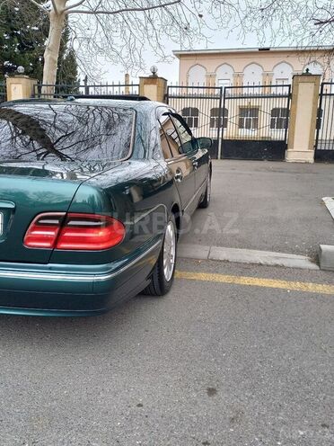 Mercedes E 280 2000, 368,000 km - 2.8 l - Mingəçevir