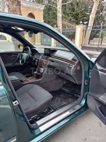Mercedes E 280 2000, 368,000 km - 2.8 l - Mingəçevir
