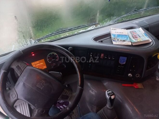 HOWO Sinotruk 2012, 370,000 km - 9.5 l - Bakı