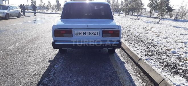 LADA (VAZ) 2107 1999, 80,000 km - 1.6 l - Salyan