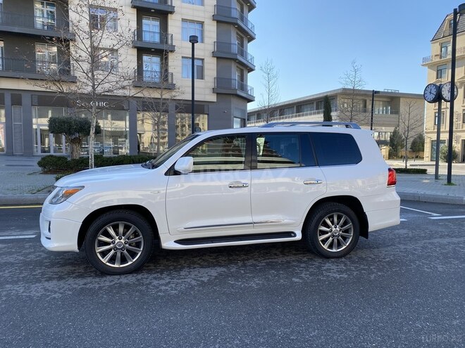 Lexus LX 570 2011, 135,000 km - 5.7 l - Bakı
