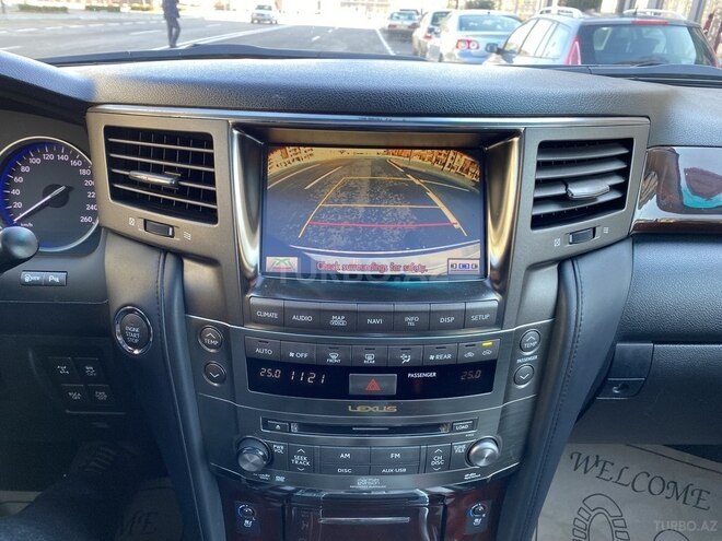 Lexus LX 570 2011, 135,000 km - 5.7 l - Bakı