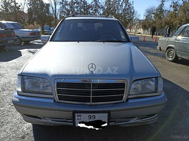Mercedes C 220 2000, 205,000 km - 2.2 l - Bakı