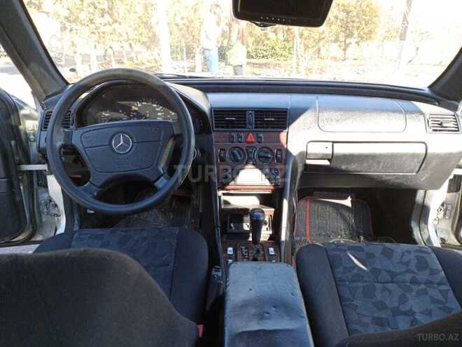 Mercedes C 220 2000, 205,000 km - 2.2 l - Bakı