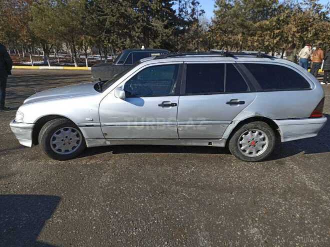 Mercedes C 220 2000, 205,000 km - 2.2 l - Bakı