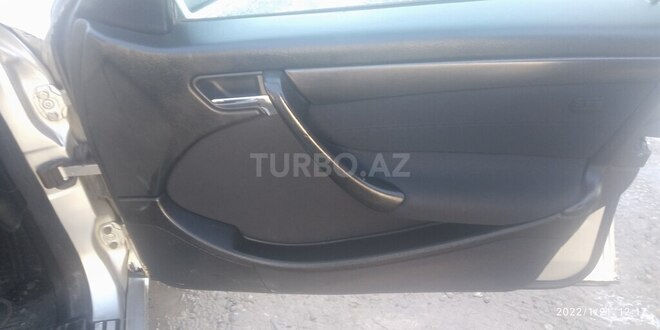 Mercedes C 220 2000, 205,000 km - 2.2 l - Bakı