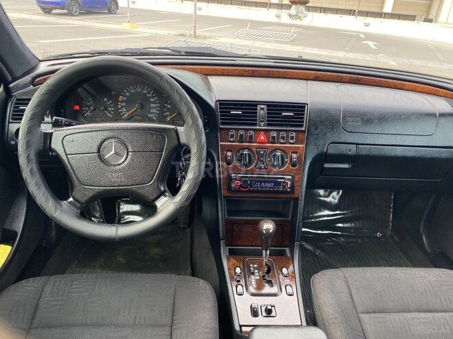 Mercedes C 200 1999, 234,112 km - 2.0 л - Bakı