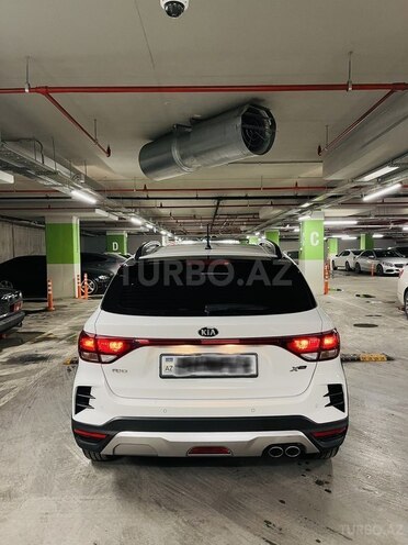 Kia Rio X-Line 2021, 26,400 km - 1.6 л - Bakı