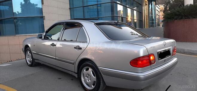 Mercedes E 240 1999, 287,000 km - 2.4 л - Sumqayıt
